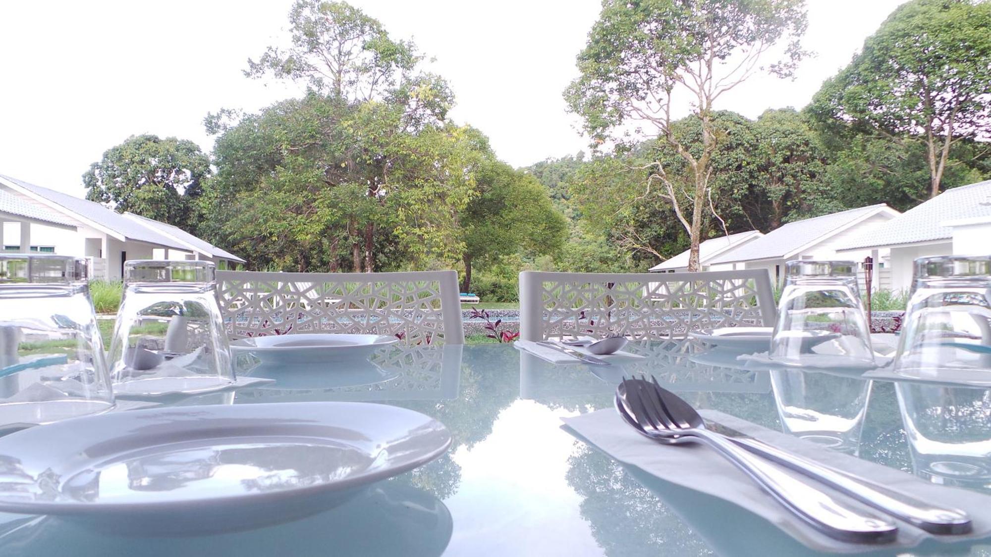 ลา ปารี-ปารี ลังกาวี Hotel Langkawi ภายนอก รูปภาพ